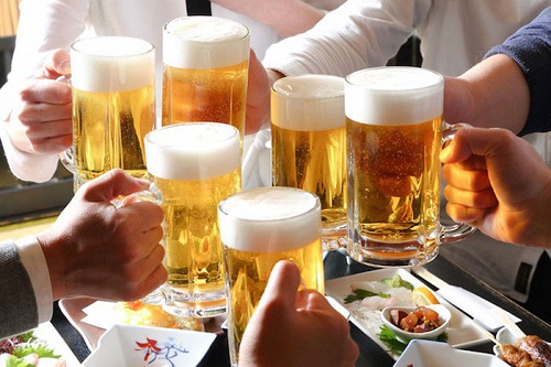 Mắc bệnh gan nhiễm mỡ nên tránh xa các chất kích thích như rượu bia